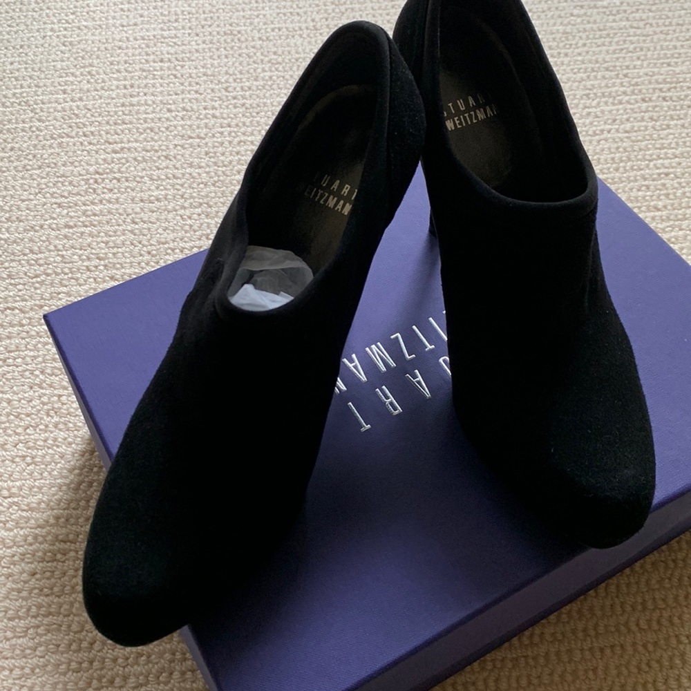 Worn Once, Perfect Like New Condition Stuart Weit… - image 1